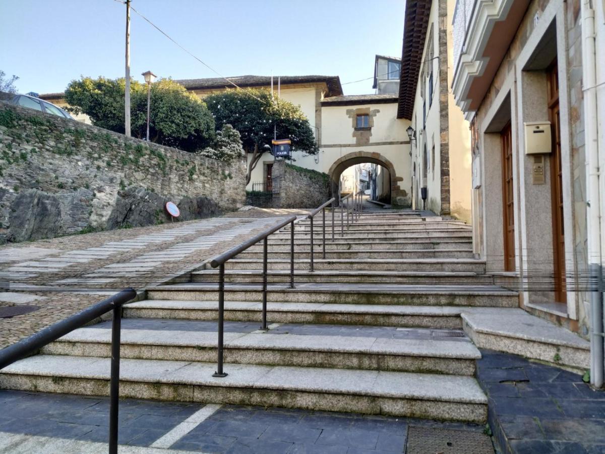 Calle Olavarrieta 16 Bajo Luarca Exterior photo